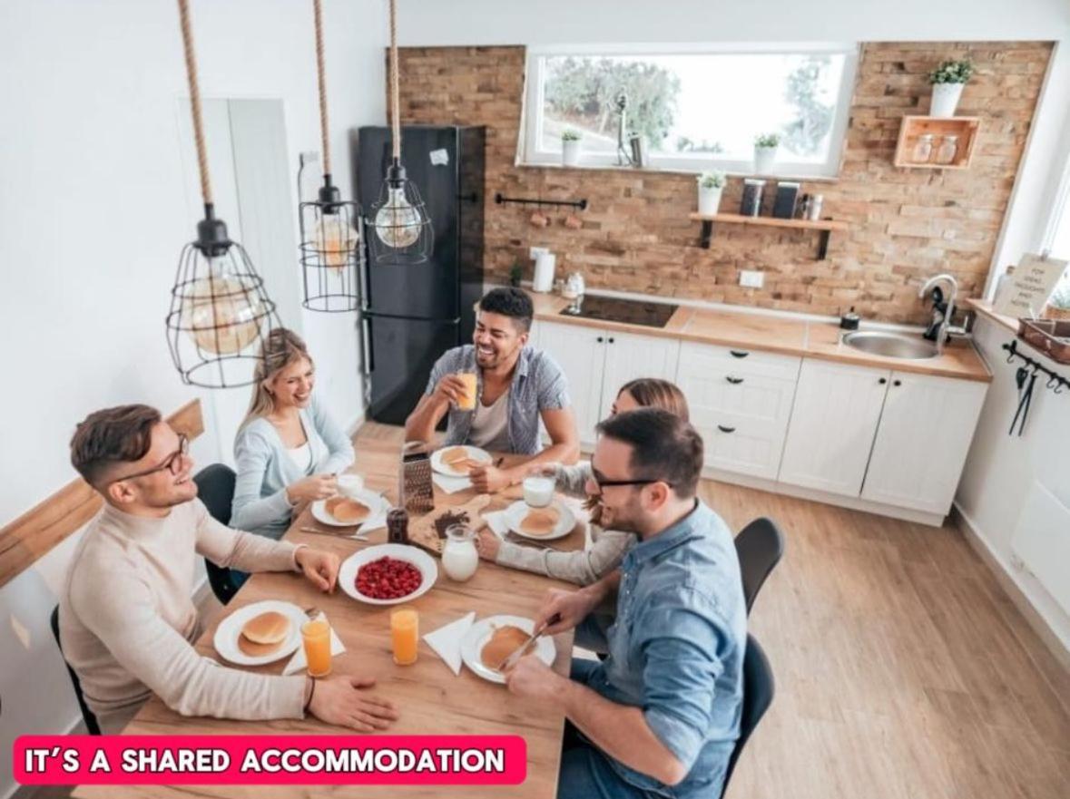 *Rc12S* For Your Most Relaxed & Cosy Stay + Free Parking + Free Fast Wifi * Leeds  Exterior foto